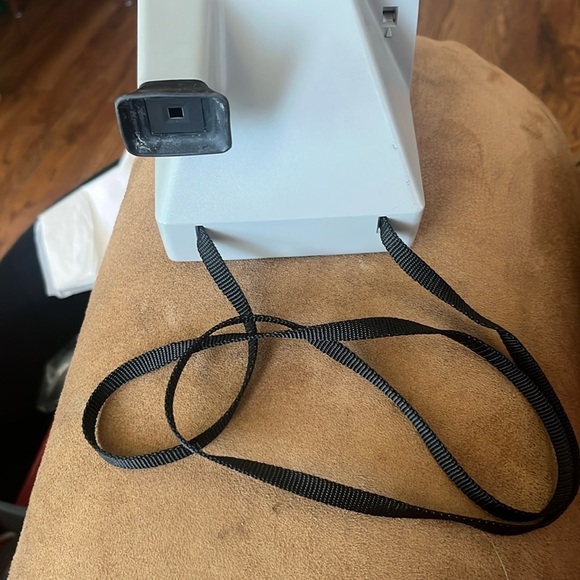 Vintage Polaroid The Button Instant Land Camera - Picture 5 of 5